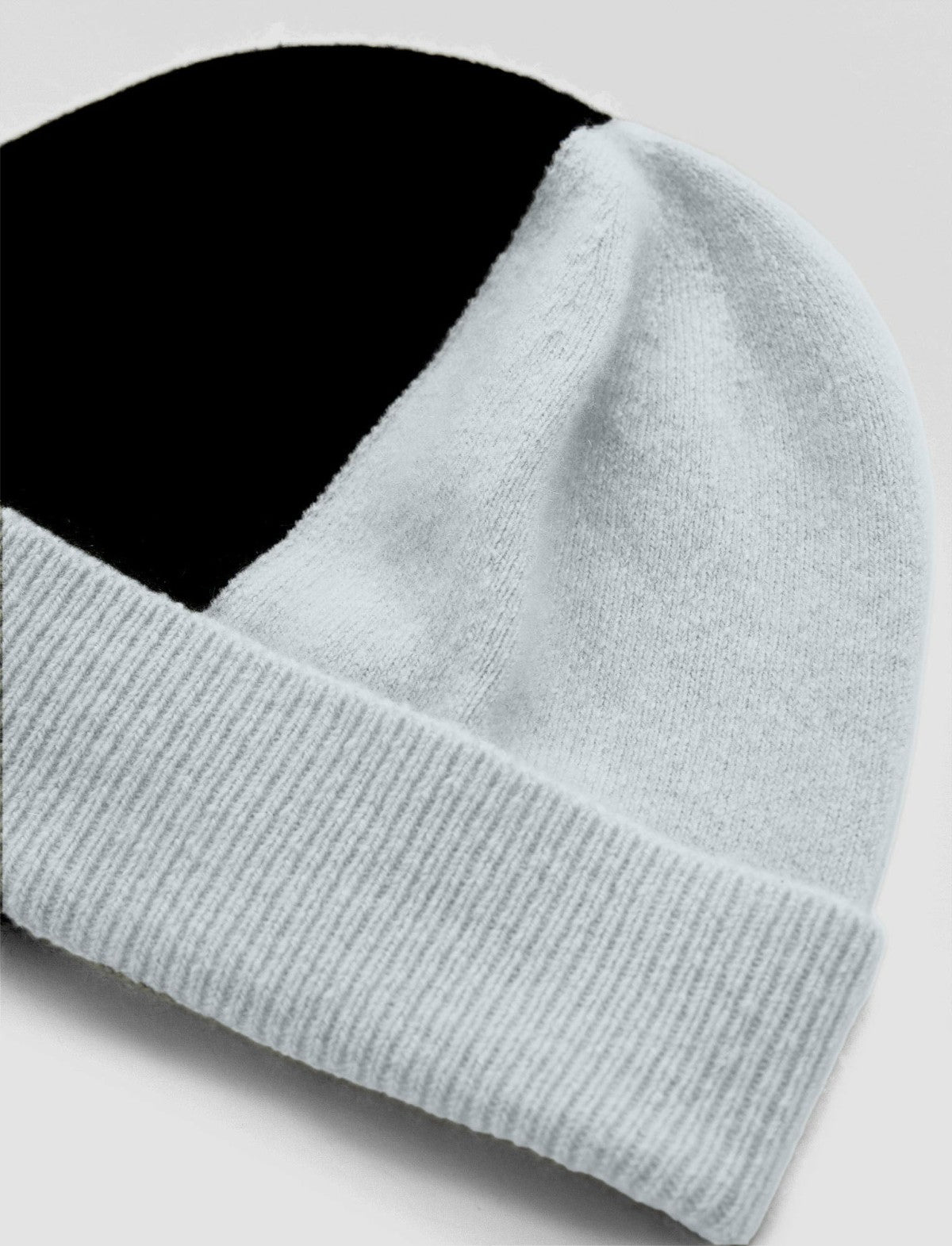 JOSEPH Fashion Women Brushed Cashmere Hat Frost/Black