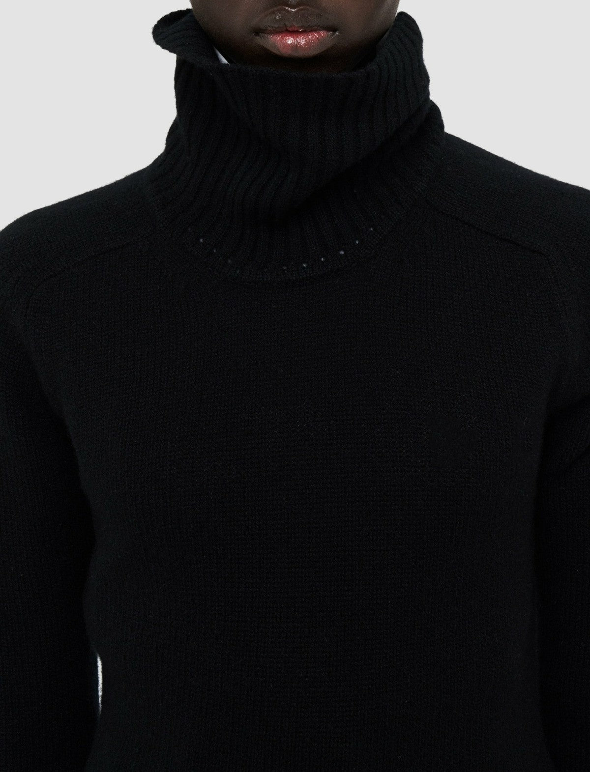 JOSEPH Fashion Women Open Cashmere High Neck Jumper Black