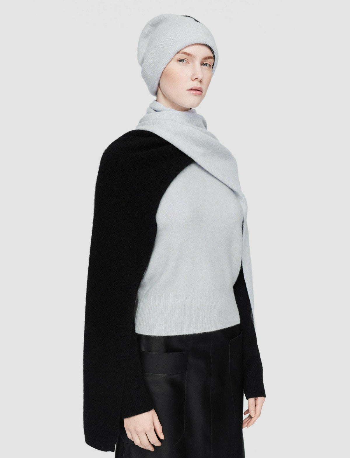 JOSEPH Fashion Women Brushed Cashmere Scarf Frost/Black