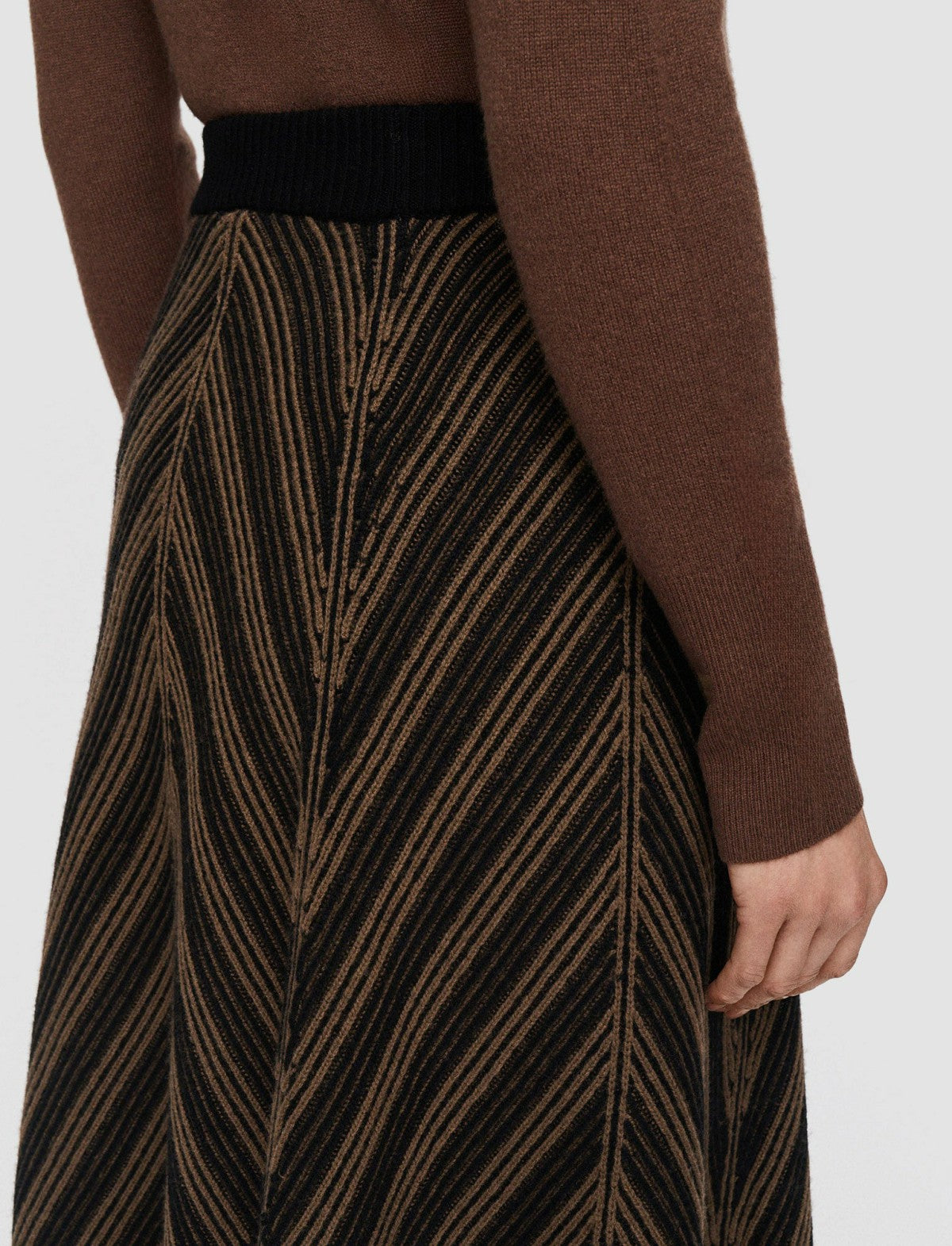 JOSEPH Fashion Women Chevron Ribbed Skirt Arabica/Black