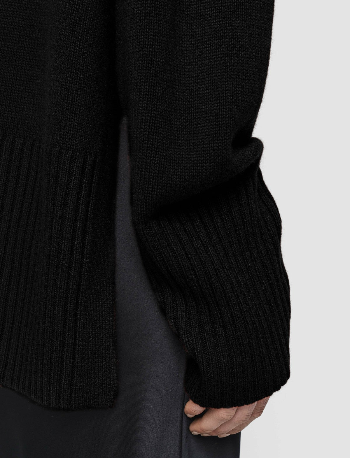 JOSEPH Fashion Women Luxe Cashmere V Neck Jumper Black