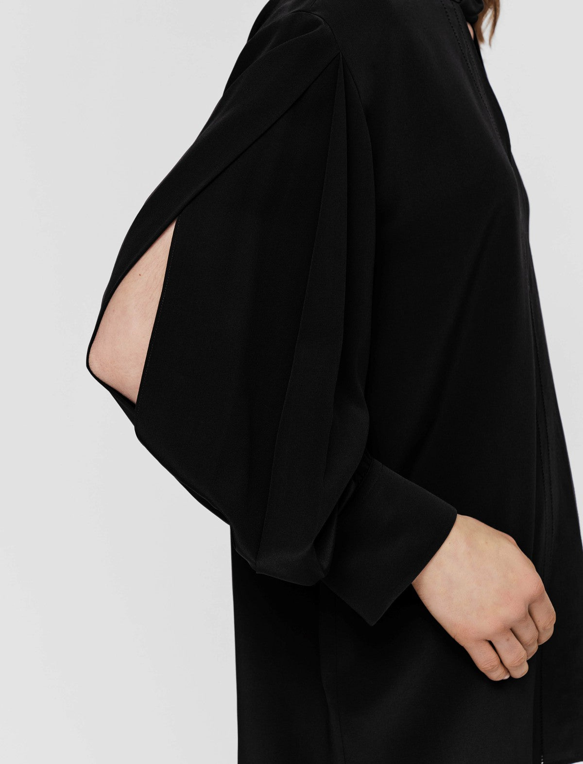JOSEPH Fashion Women Rivoli Silk Crepe de Chine Blouse Black