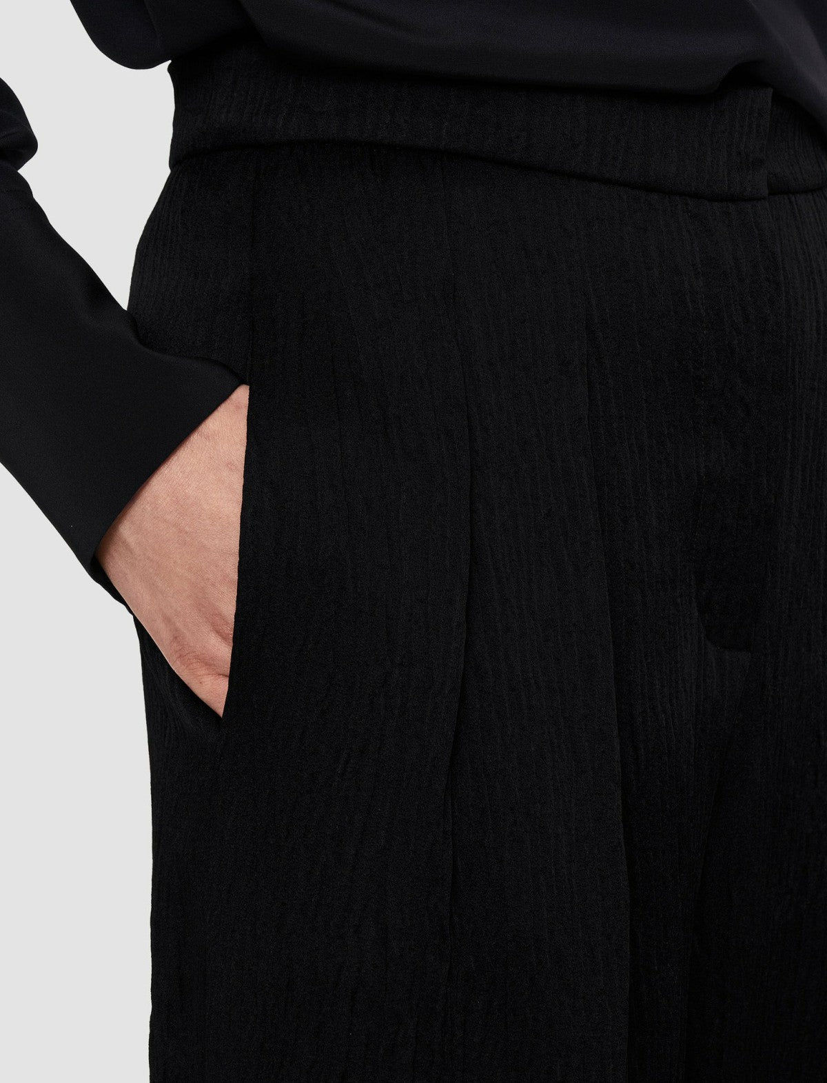JOSEPH Fashion Women Textured Viscose Talma Trousers Black